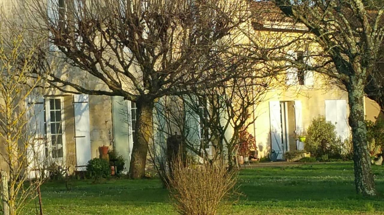 Gite Entre Bordeaux Et Saint-Emilion Génissac Εξωτερικό φωτογραφία